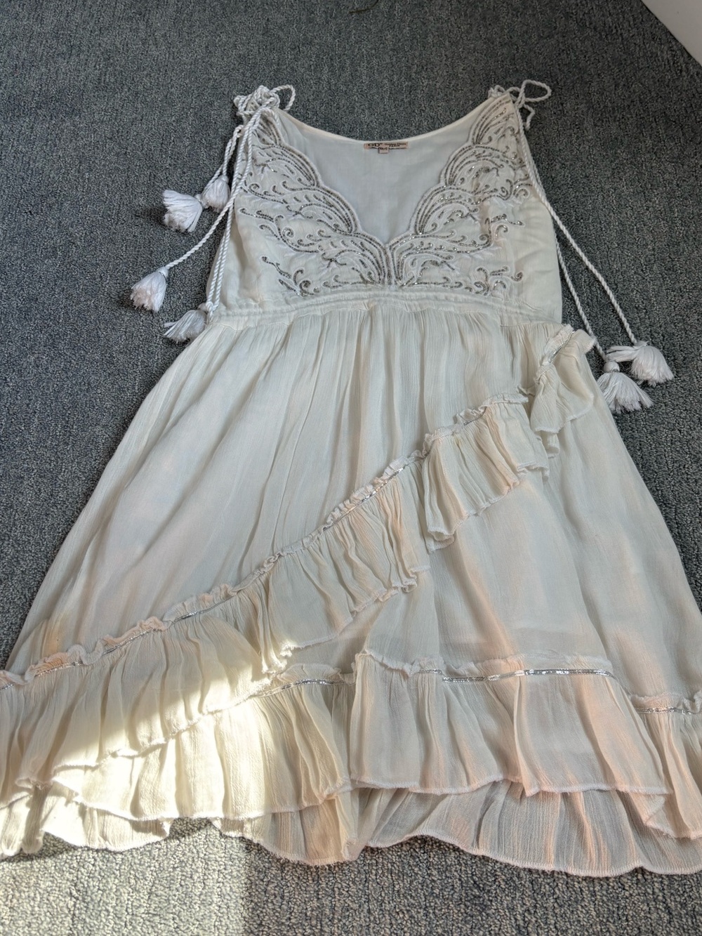 Boho Tassel Sleeveless Embroidered Mini Dress - Ivory